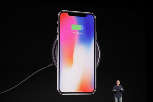 Apple says the iPhone X battery lasts 2 hours longer than the iPhone 7